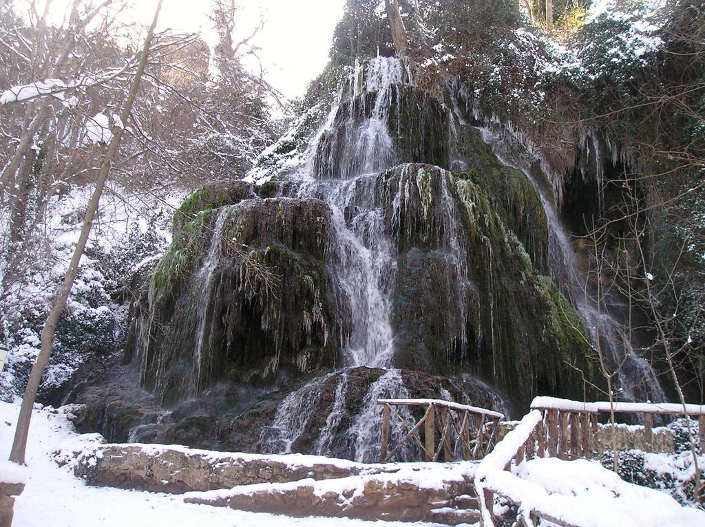 Casa Rural Ruta Del Agua 4 Hab Al Lado Monasterio De Piedra Munébrega Exterior foto